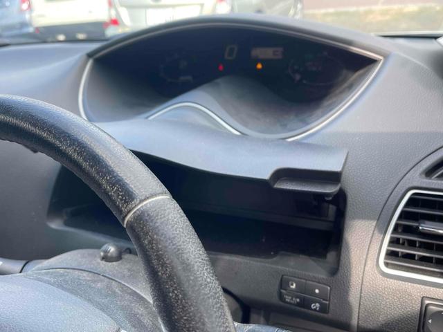 セレナ ハイウェイスター アドバンスドセーフティパッケージ 車検2年付き 4WD ETC スタッドレスタイヤ付き オートクルーズコントロール レーンアシスト 衝突被害軽減システム 両側電動スライドドア スマートキー 電動格納ミラー 3列シート(5枚目)