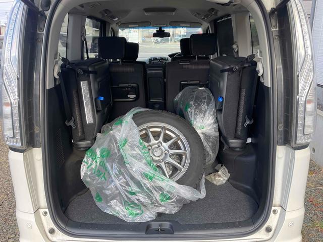 セレナ ハイウェイスター アドバンスドセーフティパッケージ 車検2年付き 4WD ETC スタッドレスタイヤ付き オートクルーズコントロール レーンアシスト 衝突被害軽減システム 両側電動スライドドア スマートキー 電動格納ミラー 3列シート(18枚目)