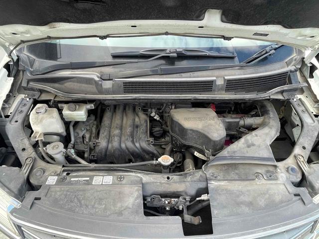 セレナ ハイウェイスター アドバンスドセーフティパッケージ 車検2年付き 4WD ETC スタッドレスタイヤ付き オートクルーズコントロール レーンアシスト 衝突被害軽減システム 両側電動スライドドア スマートキー 電動格納ミラー 3列シート(20枚目)