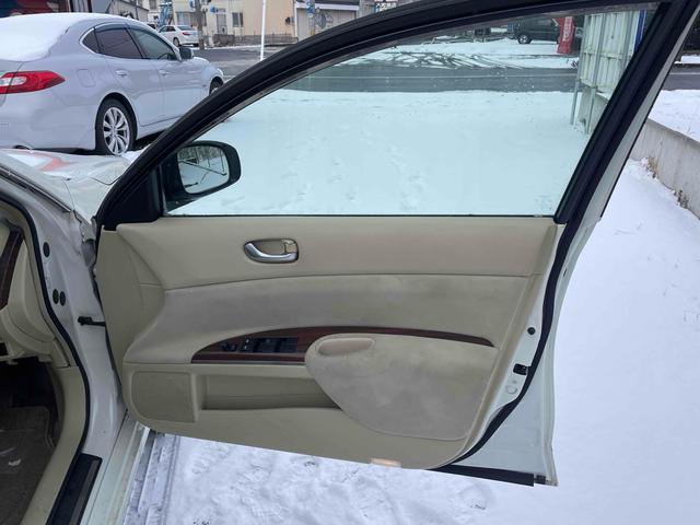 ティアナ 250XL FOUR 車検2年付き 4WD ナビ TV CVT スマートキー 盗難防止システム パワーシート オットマン CD 衝突安全ボディ ABS エアコン パワーステアリング パワーウィンドウ(66枚目)