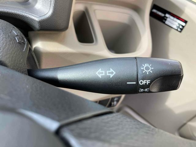 ライフ Ｃ　４ＷＤ　キーレスエントリー　ベンチシート　ＡＴ　ＡＢＳ　アルミホイール　衝突安全ボディ　エアコン　パワーステアリング　パワーウィンドウ（10枚目）