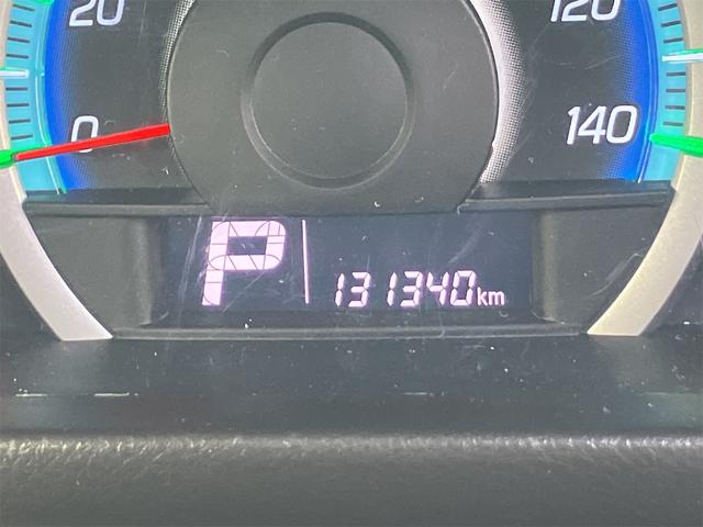 スペーシアカスタム ＸＳ　車検２年付き　４ＷＤ　両側スライド・片側電動　ナビ　ＴＶ　オートライト　ＨＩＤ　スマートキー　アイドリングストップ　電動格納ミラー　シートヒーター　ベンチシート　盗難防止システム　ＣＤ　ＤＶＤ再生（16枚目）