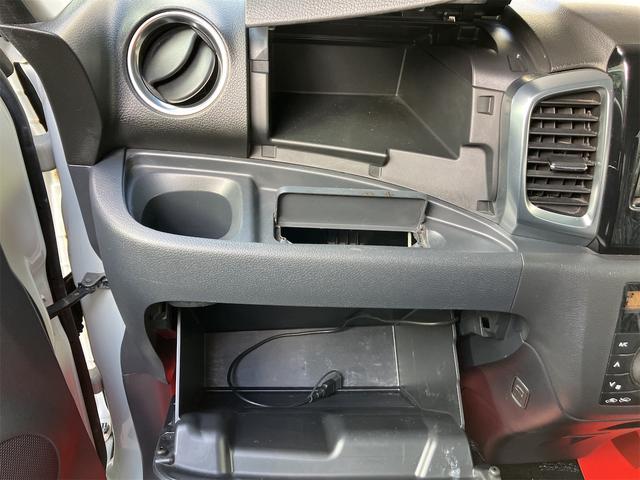 スペーシアカスタム ＸＳ　車検２年付き　４ＷＤ　両側スライド・片側電動　ナビ　ＴＶ　オートライト　ＨＩＤ　スマートキー　アイドリングストップ　電動格納ミラー　シートヒーター　ベンチシート　盗難防止システム　ＣＤ　ＤＶＤ再生（20枚目）
