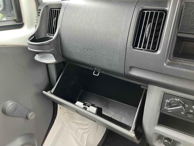ＮＶ１００クリッパーバン 　車検２年付き　４ＷＤ　両側スライドドア　ＡＴ　エアコン　パワーステアリング　運転席エアバッグ　助手席エアバッグ　タイミングベルト交換済み（26枚目）
