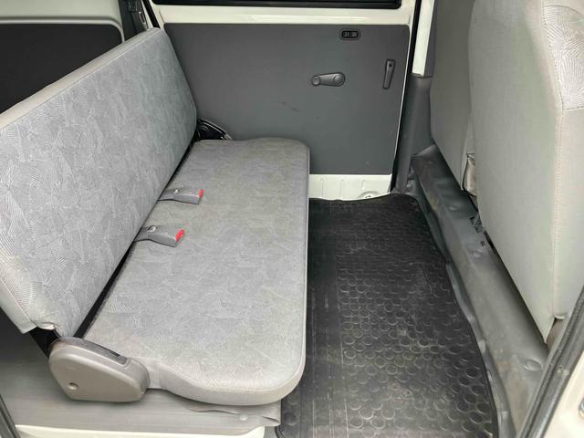 ＮＶ１００クリッパーバン 　車検２年付き　４ＷＤ　両側スライドドア　ＡＴ　エアコン　パワーステアリング　運転席エアバッグ　助手席エアバッグ　タイミングベルト交換済み（28枚目）