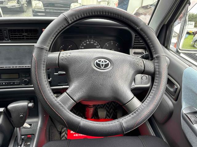 ハイエースワゴン スーパーカスタムＧ　４ＷＤ　ドライブレコーダー　ＥＴＣ　ＴＶ　スライドドア　サンルーフ　ＡＴ　アルミホイール　ＣＤ　ＤＶＤ再生　ＵＳＢ　ＡＢＳ　エアコン　パワーステアリング　パワーウィンドウ　運転席エアバッグ（3枚目）