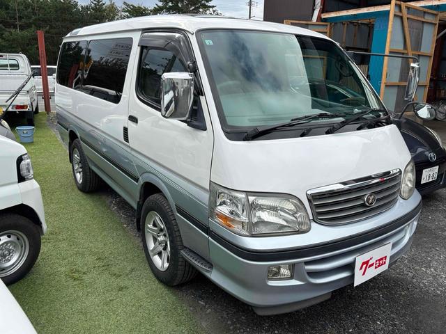 ハイエースワゴン スーパーカスタムＧ　４ＷＤ　ドライブレコーダー　ＥＴＣ　ＴＶ　スライドドア　サンルーフ　ＡＴ　アルミホイール　ＣＤ　ＤＶＤ再生　ＵＳＢ　ＡＢＳ　エアコン　パワーステアリング　パワーウィンドウ　運転席エアバッグ（14枚目）