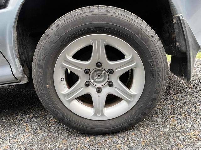 ハイエースワゴン スーパーカスタムＧ　４ＷＤ　ドライブレコーダー　ＥＴＣ　ＴＶ　スライドドア　サンルーフ　ＡＴ　アルミホイール　ＣＤ　ＤＶＤ再生　ＵＳＢ　ＡＢＳ　エアコン　パワーステアリング　パワーウィンドウ　運転席エアバッグ（20枚目）