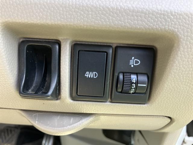 スクラム 4WD 軽バン MT 両側スライドドア エアコン パワーステアリング 運転席エアバッグ 助手席エアバッグ 記録簿 現状販売(17枚目)