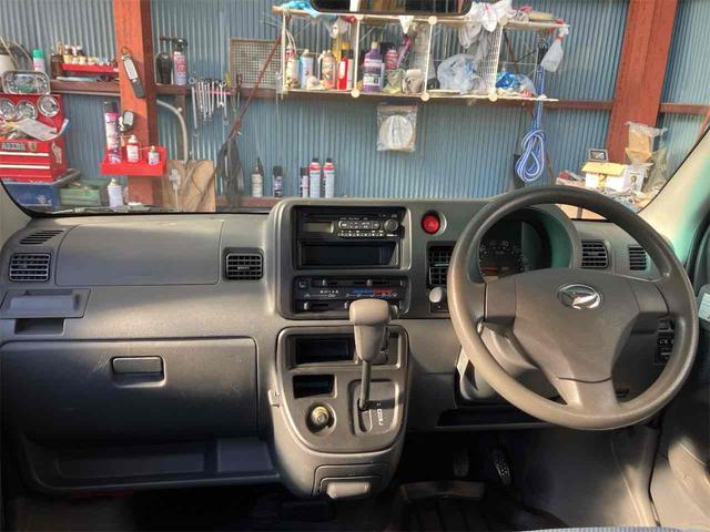 ハイゼットカーゴ クルーズ 車検2年付き 4WD AT 両側スライドドア 電動格納ミラー エアコン パワーウィンドウ 運転席エアバッグ 助手席エアバッグ CD(2枚目)