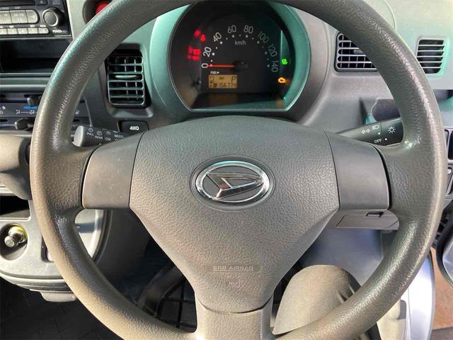 ハイゼットカーゴ クルーズ 車検2年付き 4WD AT 両側スライドドア 電動格納ミラー エアコン パワーウィンドウ 運転席エアバッグ 助手席エアバッグ CD(3枚目)