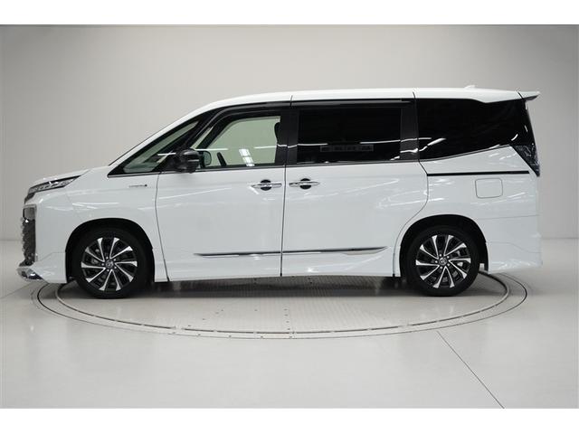 ヴォクシー ハイブリッドS-Z パワーウィンドウ DVD再生機能 インテリキー 横滑防止装置 地デジTV アクティブクルーズコントロール 1オナ フルオートエアコン リアカメラ エアバッグ ABS 100V充電 ナビTV WAC(6枚目)