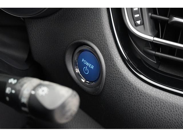 C-HR G モード ネロ リアカメラ 衝突軽減 LEDヘッドライ ミュージックプレイヤー接続可 クルコン 横滑り防止 パワーウインドウ オートエアコン フルセグテレビ サイドエアバッグ エアバック ナビTV メモリナビ ETC(21枚目)