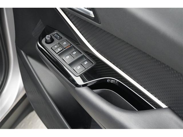C-HR G モード ネロ リアカメラ 衝突軽減 LEDヘッドライ ミュージックプレイヤー接続可 クルコン 横滑り防止 パワーウインドウ オートエアコン フルセグテレビ サイドエアバッグ エアバック ナビTV メモリナビ ETC(27枚目)