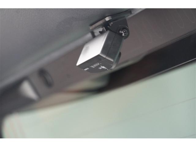 ランドクルーザープラド TX Lパッケージ 70thアニバーサリーリミテッド 本革 ドライブレコーダ プリクラッシュセーフティシステム フルセグテレビ AUX ETC付き ナビ&TV 三列シート LEDランプ アルミ SRS 横滑り防止 ABS キーレス クルーズコントロール(15枚目)