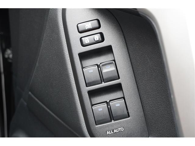 ランドクルーザープラド TX Lパッケージ 70thアニバーサリーリミテッド 本革 ドライブレコーダ プリクラッシュセーフティシステム フルセグテレビ AUX ETC付き ナビ&TV 三列シート LEDランプ アルミ SRS 横滑り防止 ABS キーレス クルーズコントロール(24枚目)