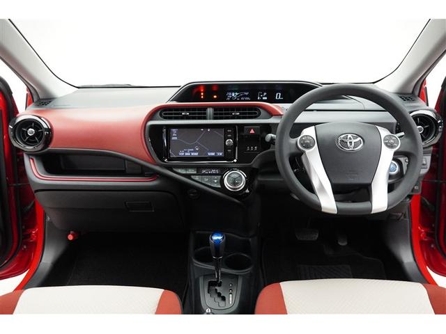 アクア Ｓ　スマートキープッシュスタート　キーレスエントリ　フルセグ地デジ　イモビ　ナビ＆ＴＶ　ワンオーナー車　オートエアコン　デュアルエアバック　ＥＳＣ　Ｂカメラ　パワーウィンドウ　ＡＵＸ端子　ＥＴＣ　ＳＲＳ（4枚目）