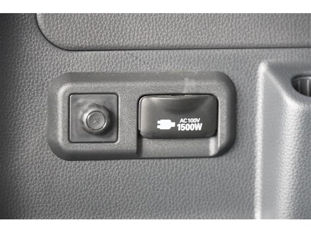 ヴォクシー ハイブリッドS-Z パワーウィンドウ DVD再生機能 インテリキー 横滑防止装置 地デジTV アクティブクルーズコントロール 1オナ フルオートエアコン リアカメラ エアバッグ ABS 100V充電 ナビTV WAC(32枚目)