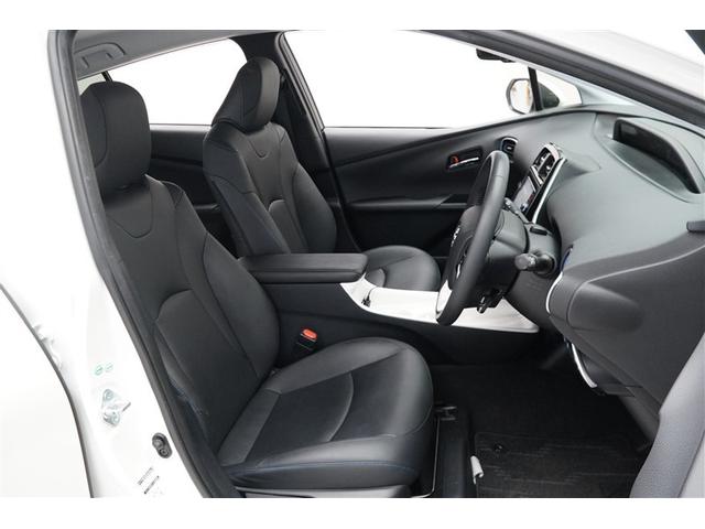 プリウス Ａツーリングセレクション　ドラレコ付き　スマキー　イモビライザー　バックモニター　クルコン　ＬＥＤヘッドライト　ＤＶＤ視聴可　ＥＴＣ　ナビＴＶ　メモリーナビゲーション　横滑り防止機能　キーフリ　アルミ　ＡＡＣ　ＡＵＸ　ＡＢＳ（5枚目）