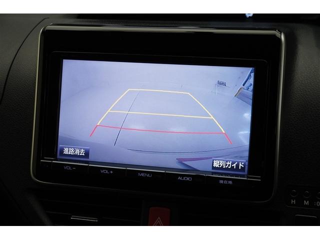 バックモニターがあれば車庫入れ時など、後ろが確認できて安心です。運転に自信がない方にはおすすめの装備です。ただし、バック時目視での確認も忘れずに。