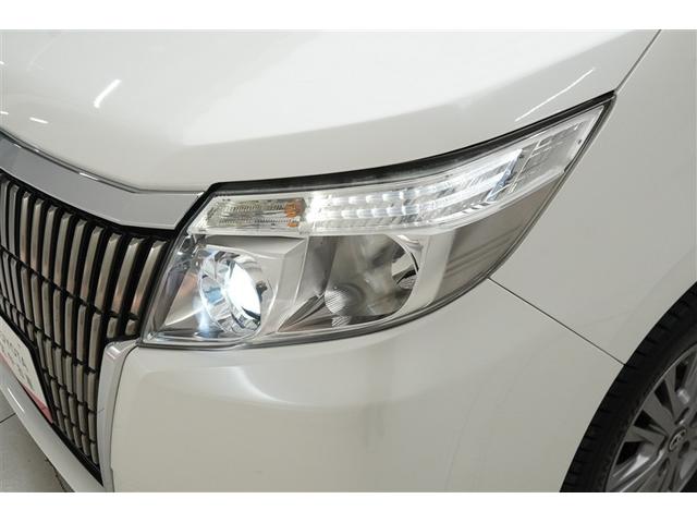 ＬＥＤヘッドライトです。デザイン性がよくとても明るいので、夜間の走行や悪天候でも安心です。しかも長寿命！