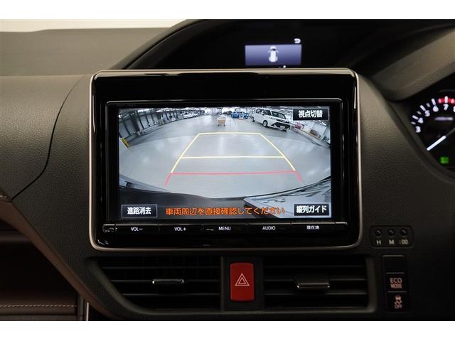 バックモニターがあれば車庫入れ時など、後ろが確認できて安心です。運転に自信がない方にはおすすめの装備です。ただし、バック時目視での確認も忘れずに。