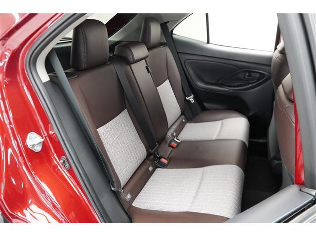 ヤリスクロス ハイブリッドＺ　ドライブレコーダ　インテリジェントキー　アルミホイル　ＬＥＤライト　１オ－ナ－　リアカメラ　クルーズコントロール　横滑り防止システム　ナビＴＶ　メモリーナビゲーション　電動シ－ト　パワステ　キーフリー（6枚目）