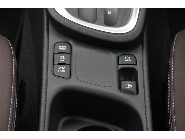 ヤリスクロス ハイブリッドＺ　ドライブレコーダ　インテリジェントキー　アルミホイル　ＬＥＤライト　１オ－ナ－　リアカメラ　クルーズコントロール　横滑り防止システム　ナビＴＶ　メモリーナビゲーション　電動シ－ト　パワステ　キーフリー（12枚目）