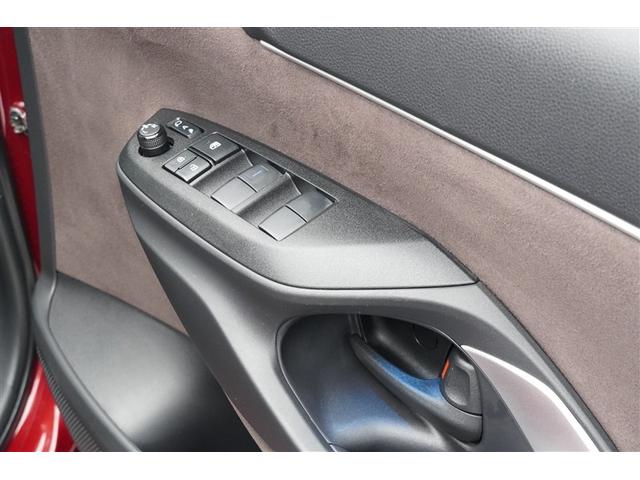 ヤリスクロス ハイブリッドＺ　ドライブレコーダ　インテリジェントキー　アルミホイル　ＬＥＤライト　１オ－ナ－　リアカメラ　クルーズコントロール　横滑り防止システム　ナビＴＶ　メモリーナビゲーション　電動シ－ト　パワステ　キーフリー（22枚目）