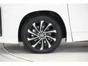 タイヤサイズ(205/55R17)です。