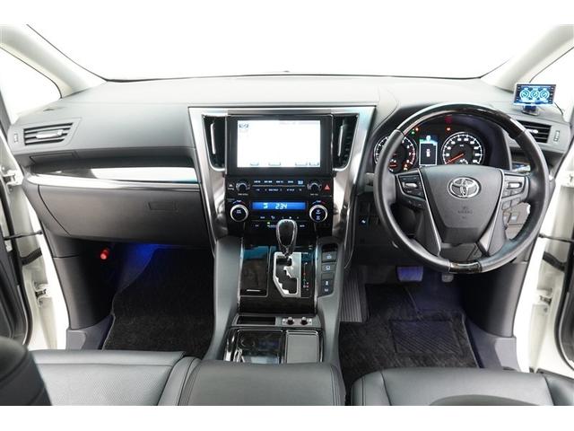 高揚感の高まる美しいインテリアデザインのコクピット。上質なインテリアがお好みの方にはおすすめです。