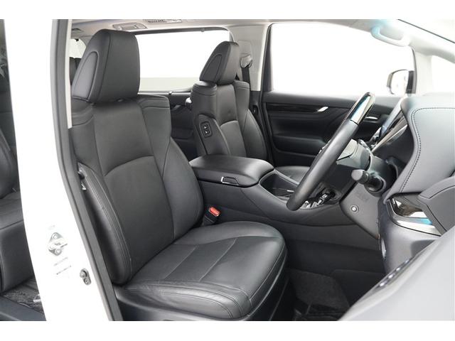 本革シートは高級感漂う見た目、水濡れへの耐久性に優れています。さらに静電気が発生しにくくほこりも目立ちにくいです。