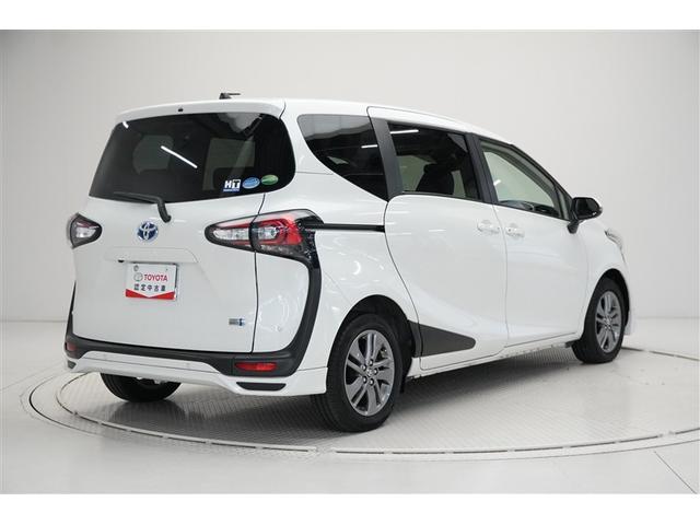 シエンタ ハイブリッドG クエロ 地デジTV 盗難防止 横滑り防止 LEDライト クルコン ドライブレコーダー スマートキー ETC 1オーナー バックモニタ DVD オ-トエアコン AUX メモリ-ナビ エアバッグ AW 3列シート(5枚目)