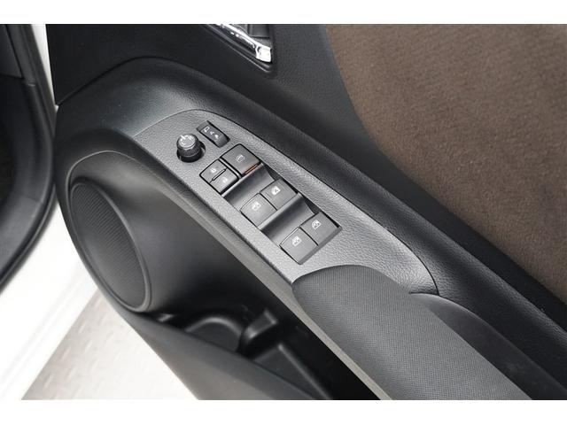 シエンタ ハイブリッドG クエロ 地デジTV 盗難防止 横滑り防止 LEDライト クルコン ドライブレコーダー スマートキー ETC 1オーナー バックモニタ DVD オ-トエアコン AUX メモリ-ナビ エアバッグ AW 3列シート(27枚目)