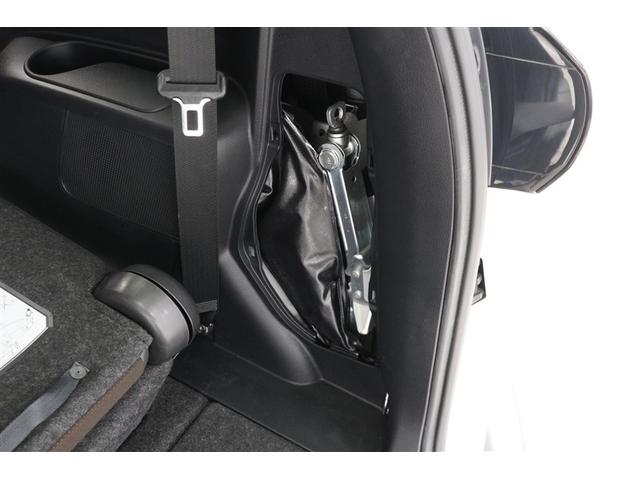 シエンタ ハイブリッドG クエロ 地デジTV 盗難防止 横滑り防止 LEDライト クルコン ドライブレコーダー スマートキー ETC 1オーナー バックモニタ DVD オ-トエアコン AUX メモリ-ナビ エアバッグ AW 3列シート(33枚目)