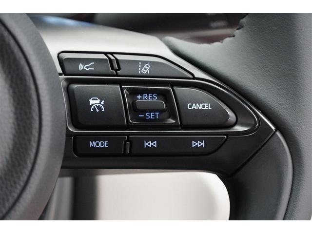 レーンディパーチャーアラートとは車線または走路からの逸脱の可能性を警告すると共に、車線または走路からの逸脱を避けるためのハンドル操作の一部を支援する機能です。詳細は販売店スタッフまでおたずねください。