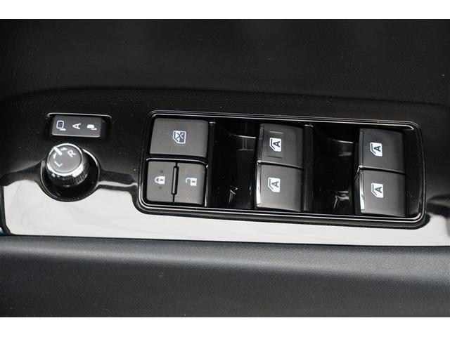 アルファード ２．５Ｓ　タイプゴールド　イモビ　バックモニタ－　ＬＥＤランプ　１オーナー車　リアオートエアコン　エアコン　ＤＶＤプレーヤー　横滑防止装置　アルミ　パワーウィンドウ　メディアプレイヤー接続　ＡＢＳ　キーレス　３列シート（22枚目）