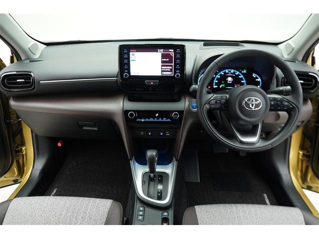 ヤリスクロス ハイブリッドZ ドライブレコーダ インテリジェントキー アルミホイル LEDライト 1オ-ナ- リアカメラ クルーズコントロール 横滑り防止システム ナビTV メモリーナビゲーション 電動シ-ト パワステ キーフリー(4枚目)