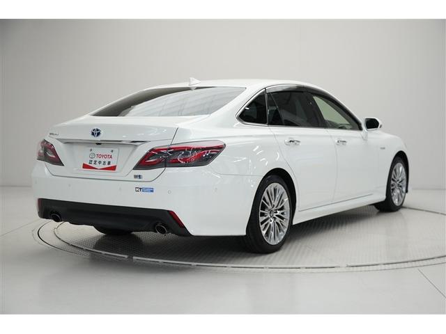 クラウンハイブリッド S エレガンススタイル 衝突軽減ブレーキ LEDライト ワンオーナー車 バックカメラ クルコン ETC パワーシート DVD再生 ドラレコ メモリーナビ ミュージックプレイヤー接続可 アルミホイール スマートキー ナビTV(3枚目)