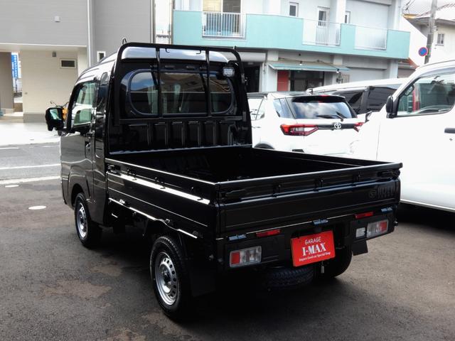 ハイゼットトラック ジャンボエクストラ 登録済未使用車 アイドリングストップ LEDフォグランプ スマートキー 障害物センサー スマートアシスト オートライト 電動格納式ドアミラー メッキフロントグリル(17枚目)