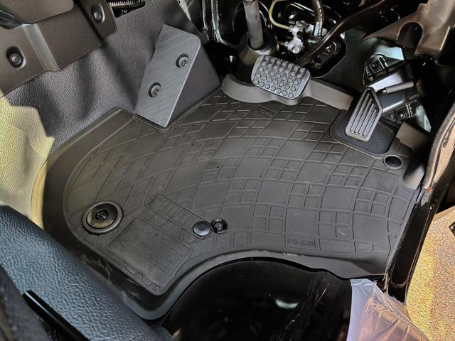 ハイゼットトラック ジャンボエクストラ 登録済未使用車 アイドリングストップ LEDフォグランプ スマートキー 障害物センサー スマートアシスト オートライト 電動格納式ドアミラー メッキフロントグリル(23枚目)