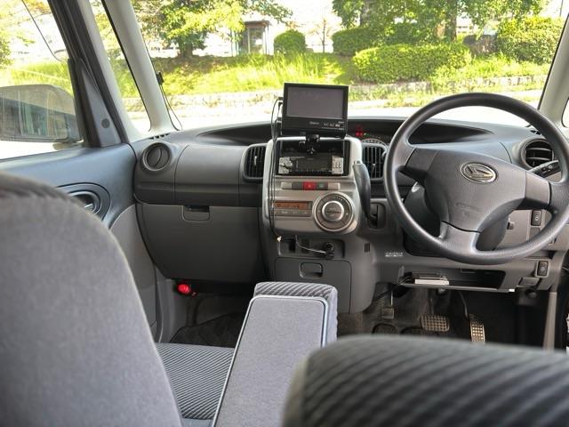 タント カスタムＸリミテッド　禁煙車　ゴリラナビ　ＣＤデッキ　純正アルミ　片側電動スライドドア　ＨＩＤヘッドライト　ＥＴＣ（11枚目）