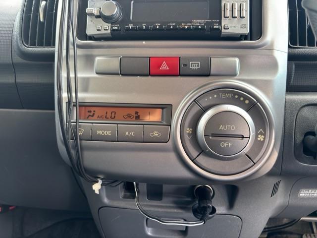 タント カスタムＸリミテッド　禁煙車　ゴリラナビ　ＣＤデッキ　純正アルミ　片側電動スライドドア　ＨＩＤヘッドライト　ＥＴＣ（13枚目）