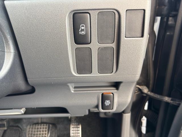 タント カスタムＸリミテッド　禁煙車　ゴリラナビ　ＣＤデッキ　純正アルミ　片側電動スライドドア　ＨＩＤヘッドライト　ＥＴＣ（15枚目）