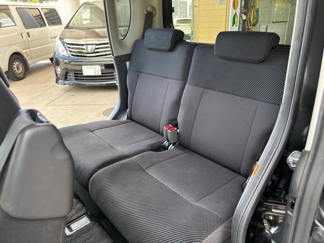 タント カスタムＸリミテッド　禁煙車　ゴリラナビ　ＣＤデッキ　純正アルミ　片側電動スライドドア　ＨＩＤヘッドライト　ＥＴＣ（28枚目）