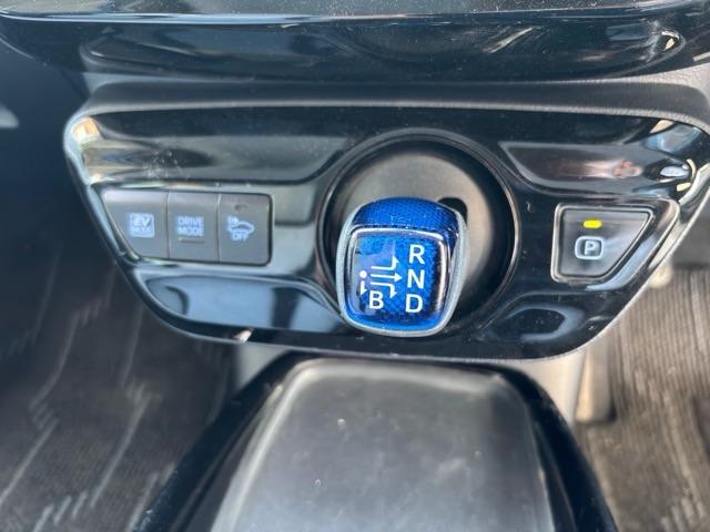 プリウス Ａ　禁煙車　９インチナビ　フルセグＴＶ　ｂｌｕｅｔｏｏｔｈ　バックカメラ　ＥＴＣ　パワーシート　シートヒーター　ヘッドアップディスプレイ　パーキングアシスト　クリアランスソナー　クルーズコントロール（15枚目）