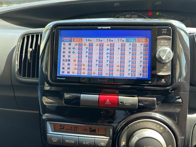 タント カスタムＸスペシャル　禁煙車　ナビ　ワンセグＴＶ　純正アルミ　片側電動スライドドア　ＨＩＤヘッドライト　アイドリングストップ（10枚目）