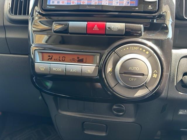 タント カスタムＸスペシャル　禁煙車　ナビ　ワンセグＴＶ　純正アルミ　片側電動スライドドア　ＨＩＤヘッドライト　アイドリングストップ（11枚目）