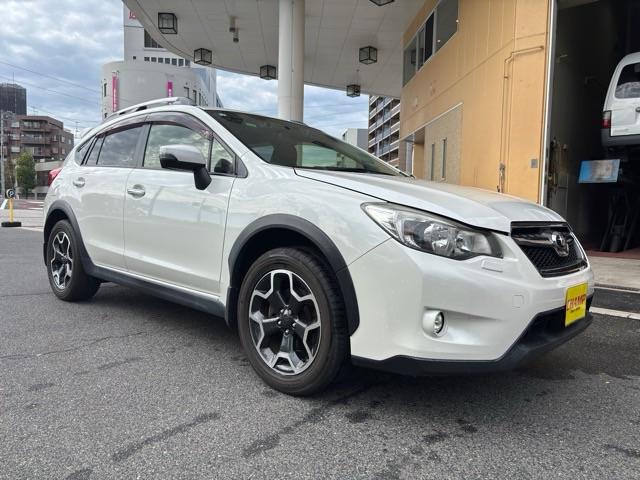 ＸＶ ２．０ｉ－Ｌ　アイサイト　禁煙車　革シート　純正ナビ　フルセグＴＶ　ＤＶＤ再生　ｂｌｕｅｔｏｏｔｈ　ＥＴＣ　バックカメラ　シートヒーター　パワーシート　ＨＩＤヘッドライト　クルーズコントロール　スバルアイサイト　ＳＩドライブ（4枚目）