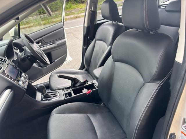 ＸＶ ２．０ｉ－Ｌ　アイサイト　禁煙車　革シート　純正ナビ　フルセグＴＶ　ＤＶＤ再生　ｂｌｕｅｔｏｏｔｈ　ＥＴＣ　バックカメラ　シートヒーター　パワーシート　ＨＩＤヘッドライト　クルーズコントロール　スバルアイサイト　ＳＩドライブ（22枚目）